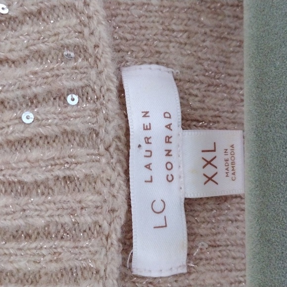 LC Lauren Conrad Women's Sweater. Sequin and Ruffles for a Cute Design. XXL - Picture 4 of 9